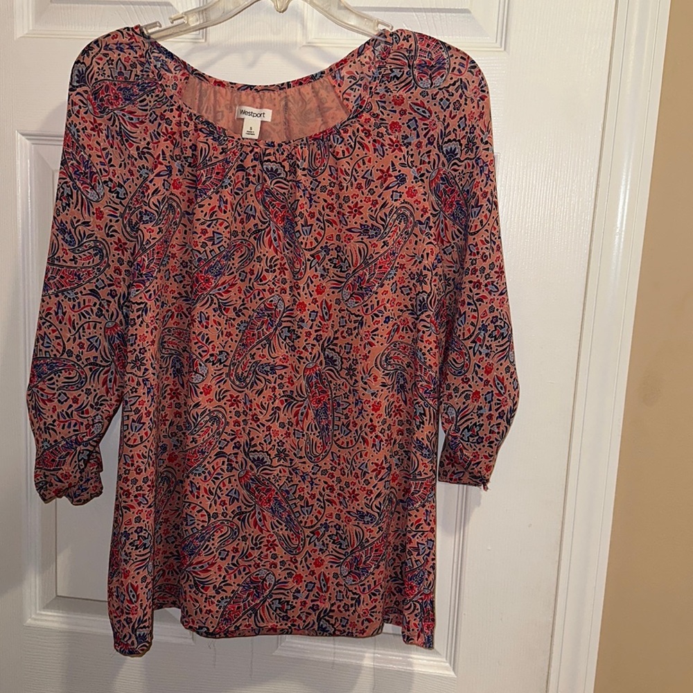 Pretty Westport blouse . Size small . Dress up or down .